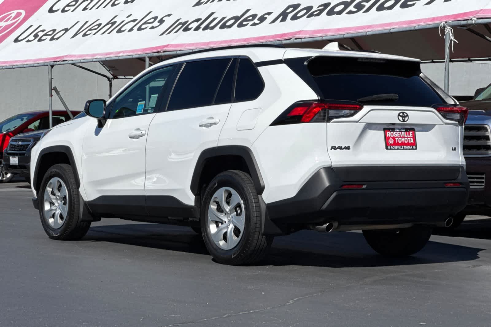 Thumbnail: 2020 Toyota RAV4 - 7