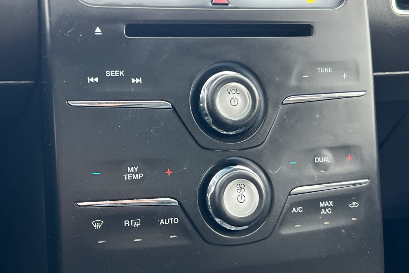 Thumbnail: 2019 Ford Flex - 24