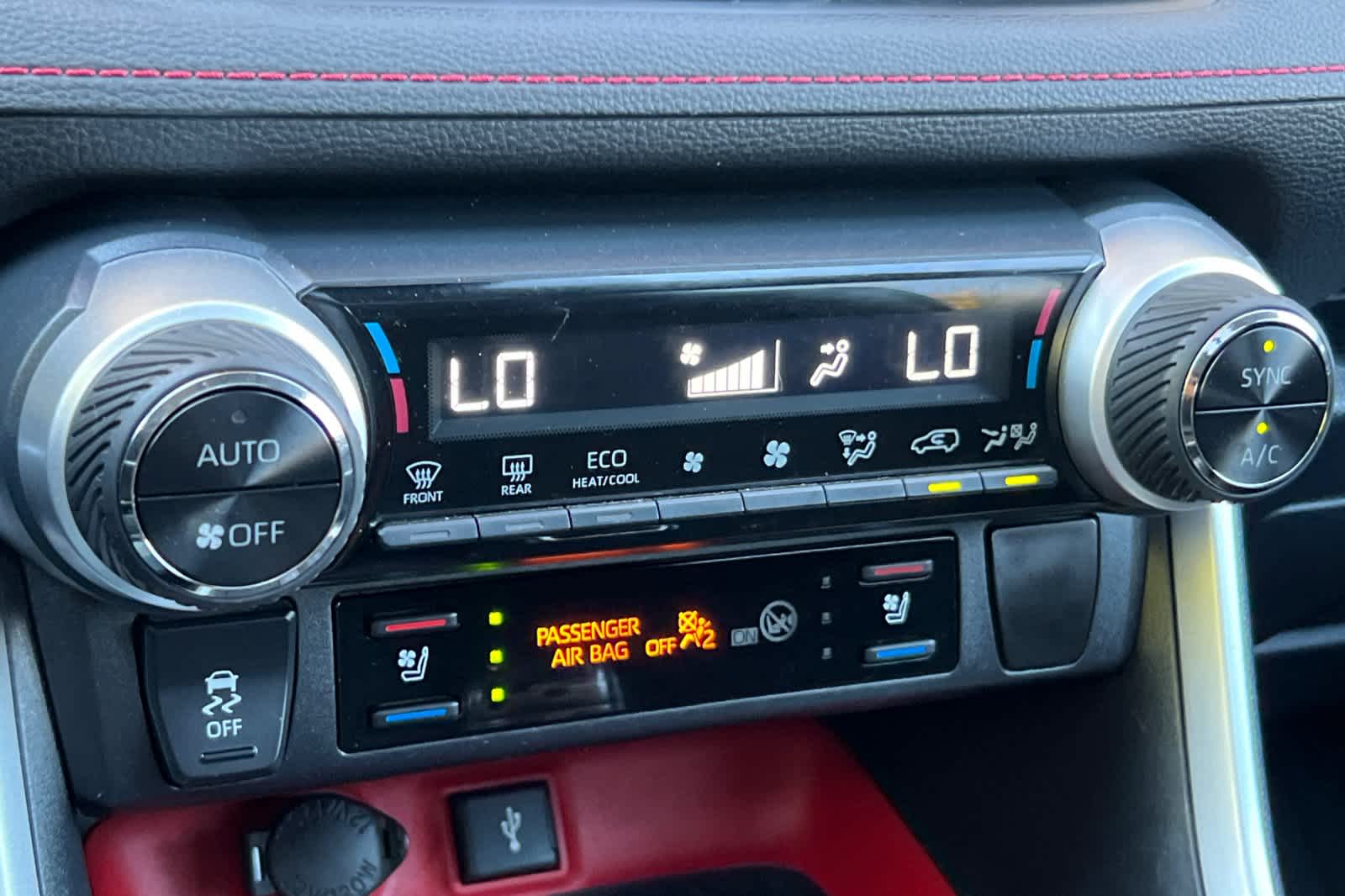 Thumbnail: 2020 Toyota RAV4 - 22