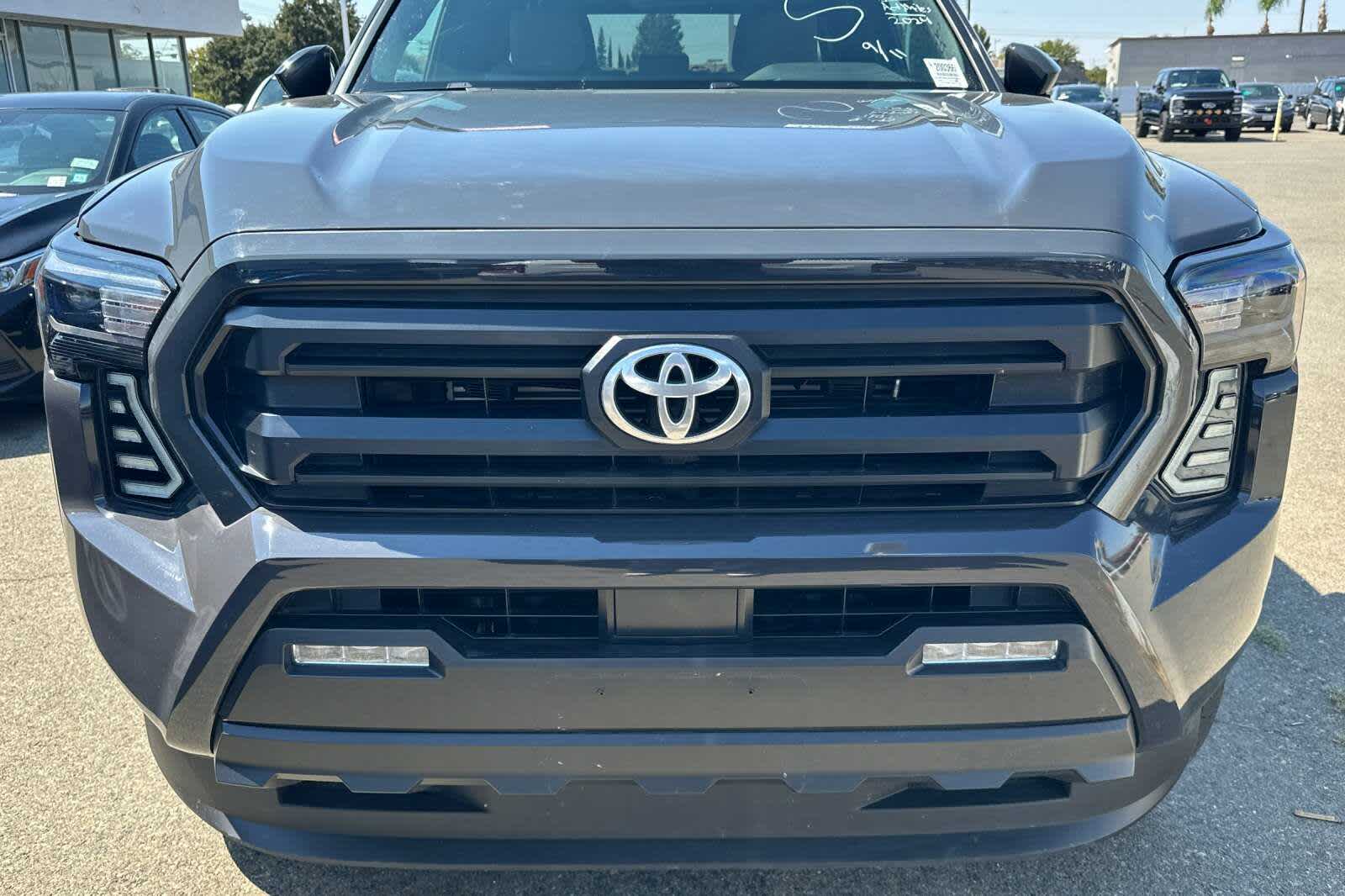 Thumbnail: 2024 Toyota Tacoma - 9