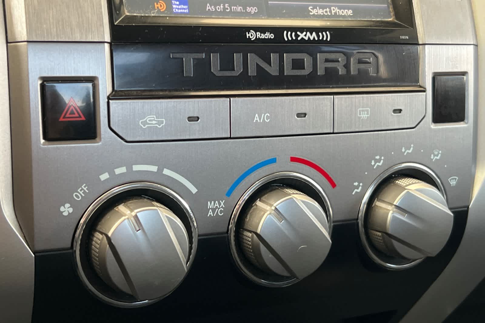 Thumbnail: 2019 Toyota Tundra - 21