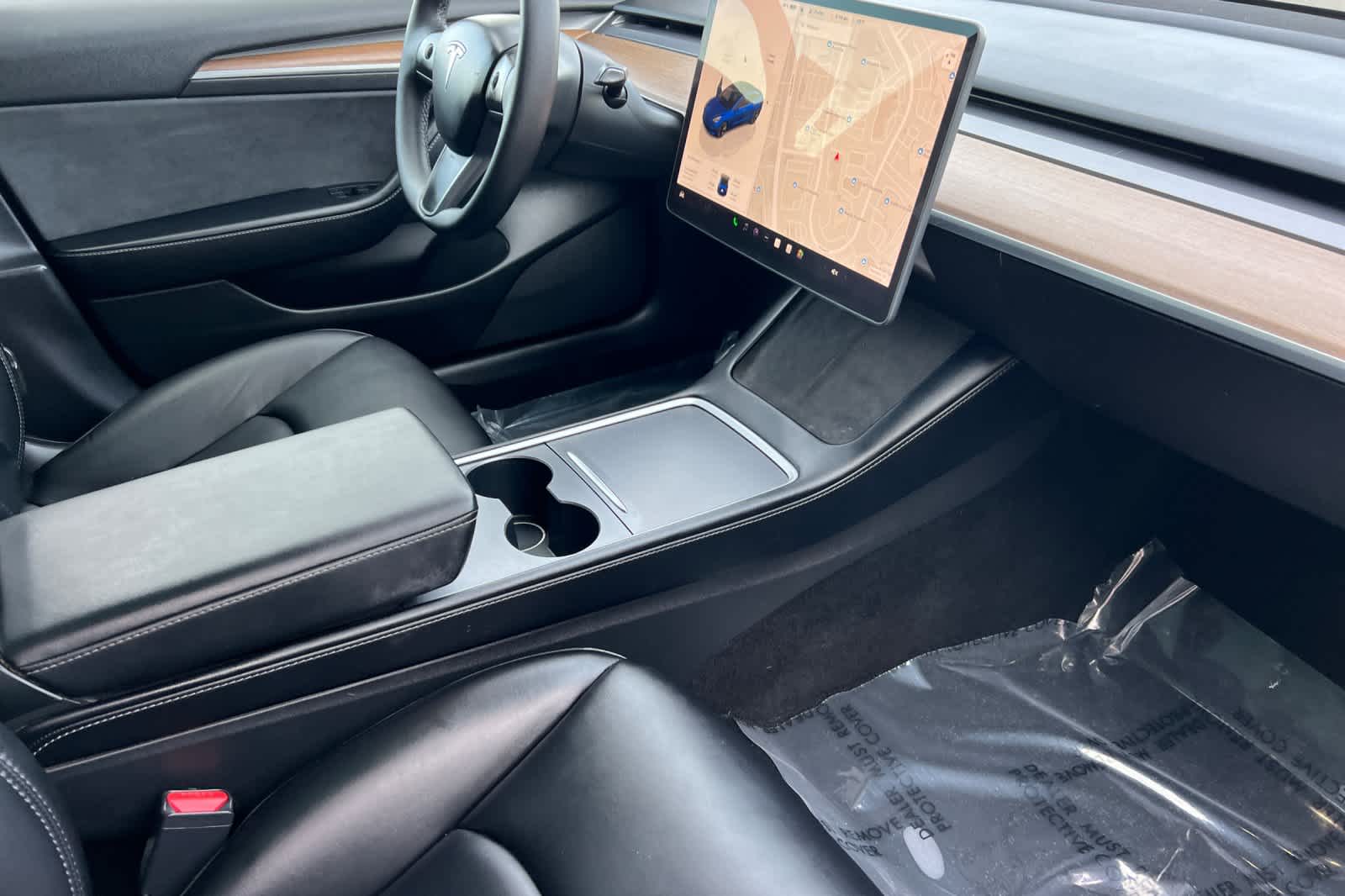 Thumbnail: 2022 Tesla Model 3 - 16