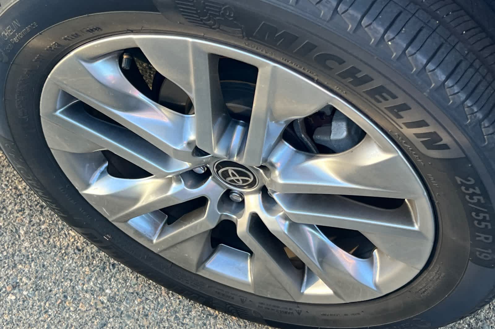 Thumbnail: 2022 Toyota RAV4 - 22