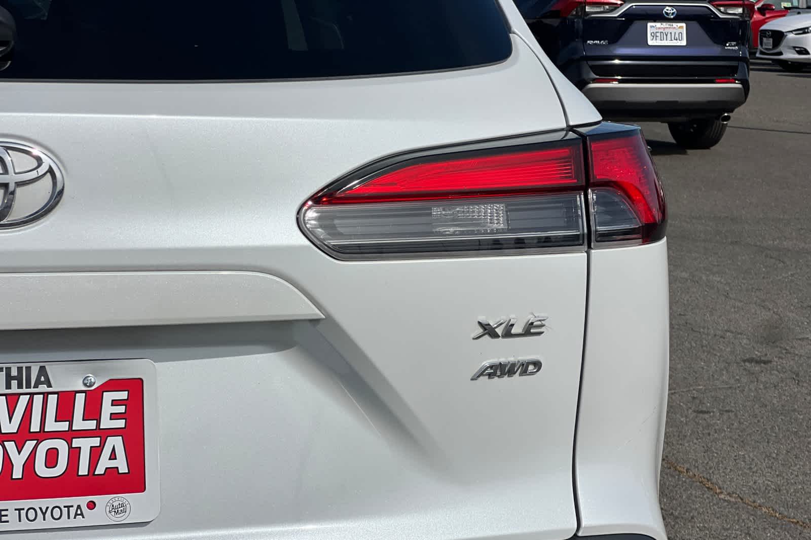 Thumbnail: 2022 Toyota Corolla Cross - 29