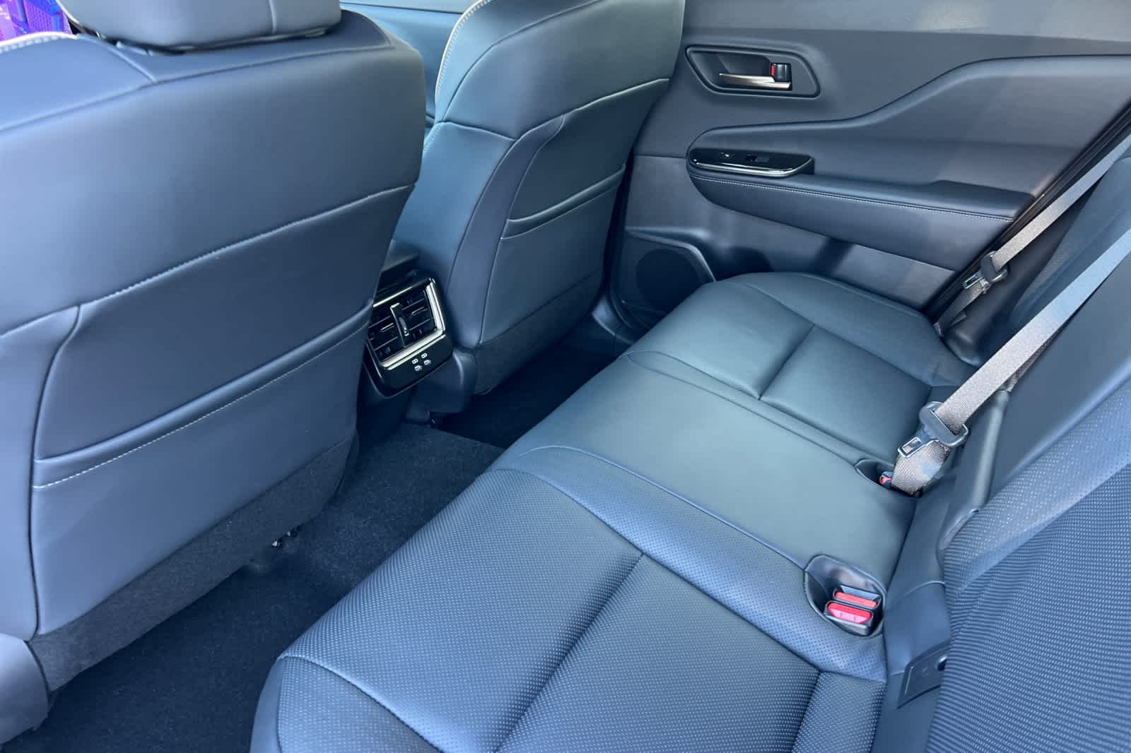 Thumbnail: 2026 Toyota Crown Signia - 4