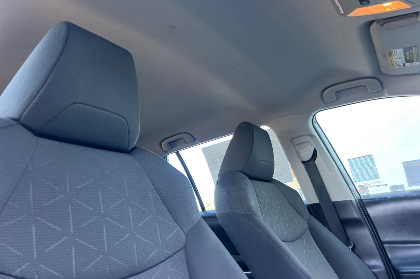 Thumbnail: 2021 Toyota RAV4 - 18