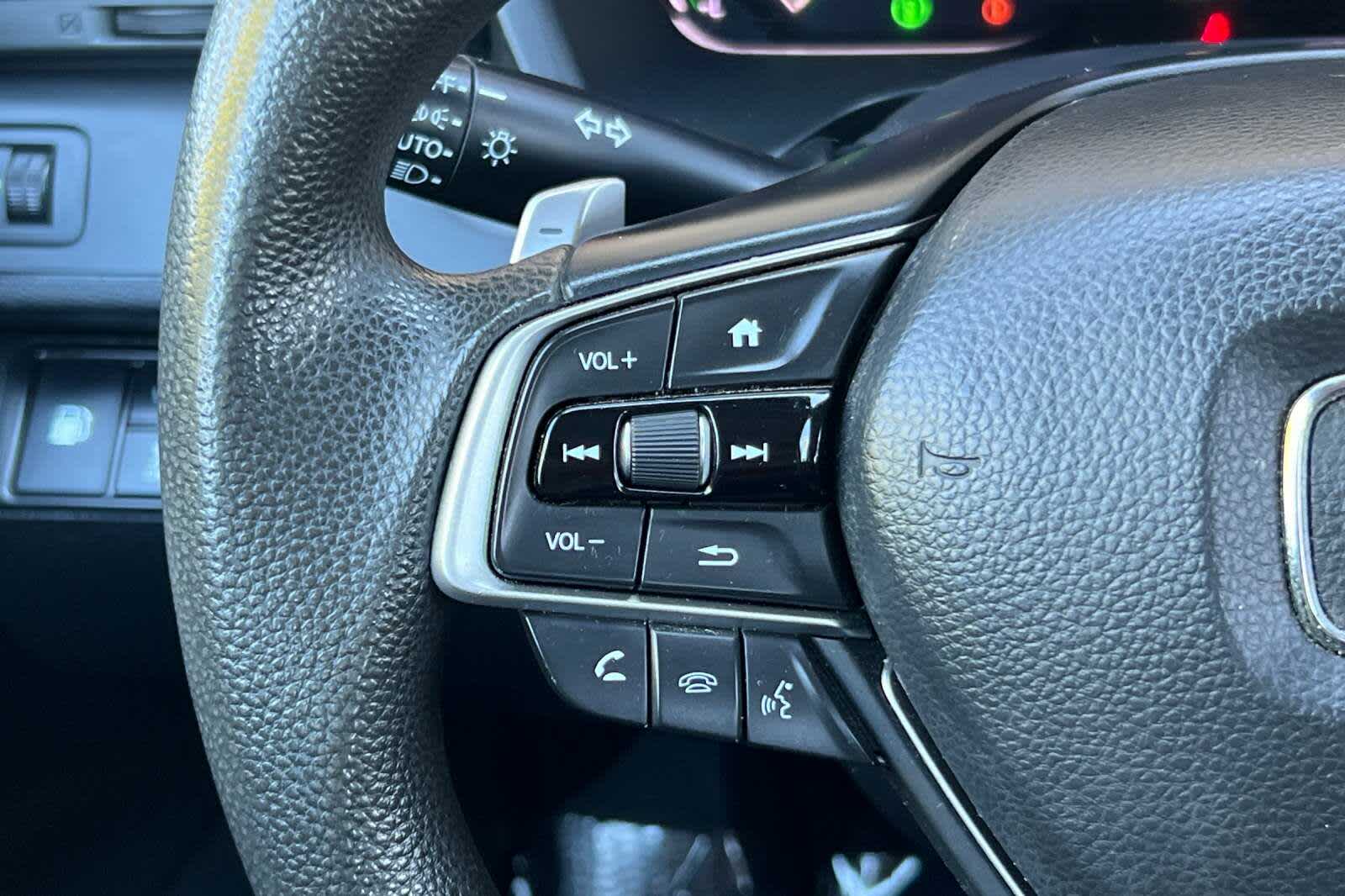 Thumbnail: 2019 Honda Insight - 24