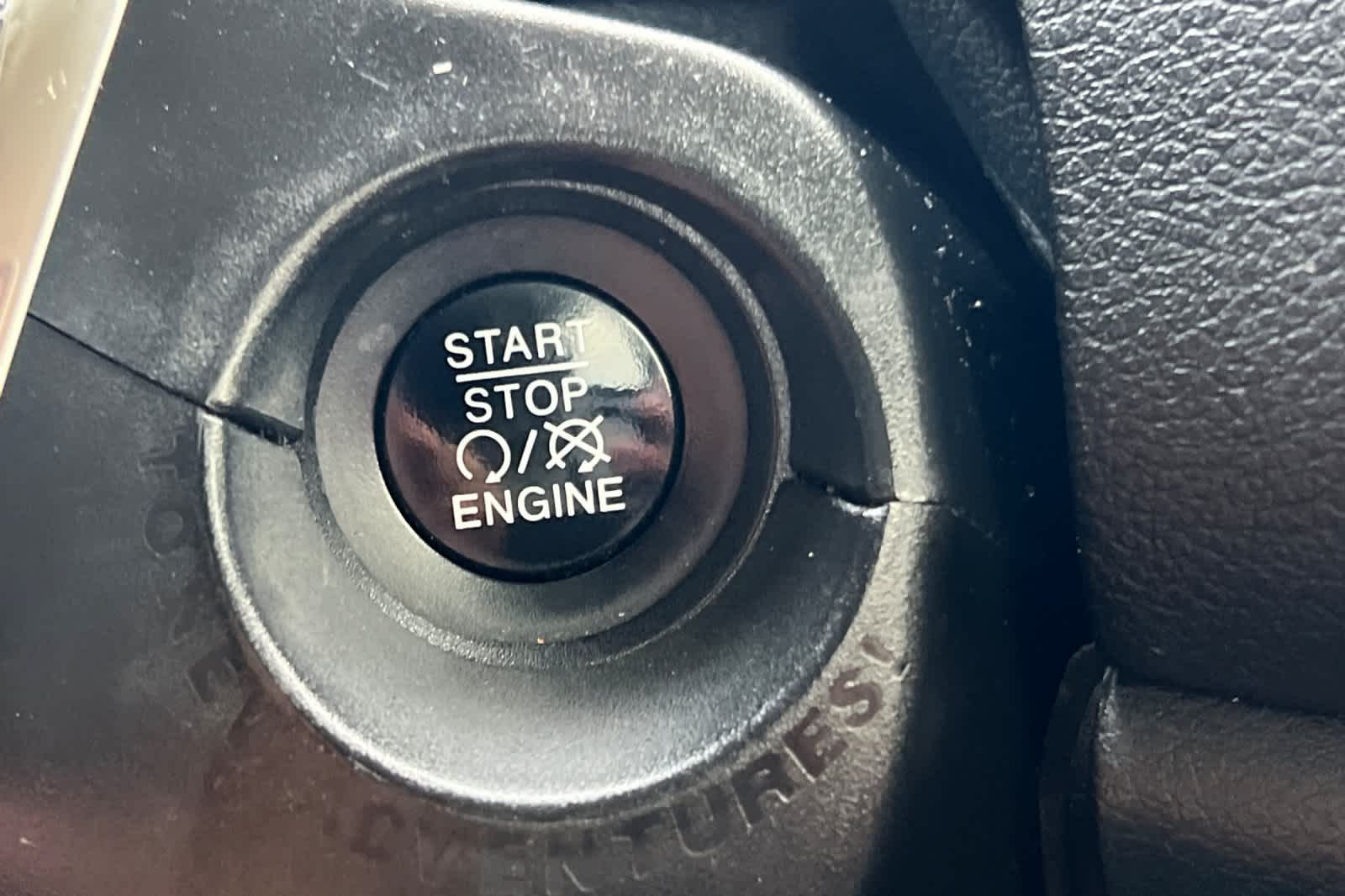 Thumbnail: 2017 Jeep Renegade - 23