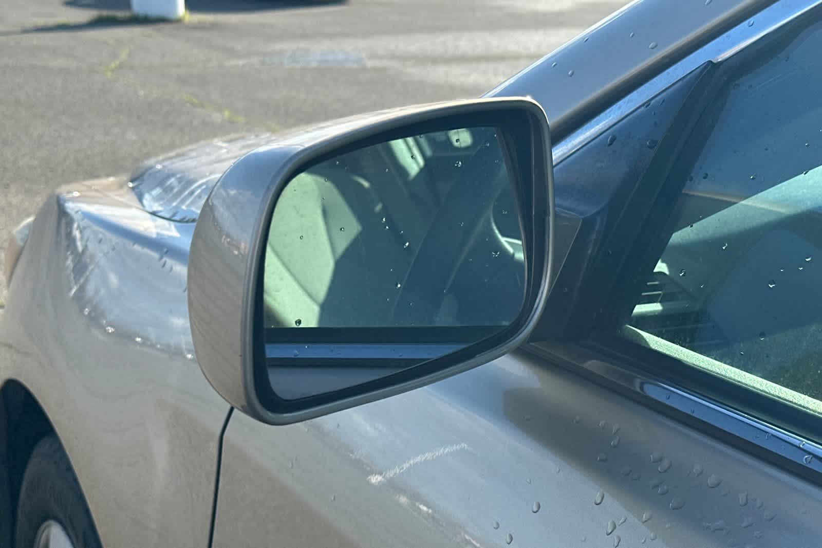 Thumbnail: 2011 Toyota Camry - 20