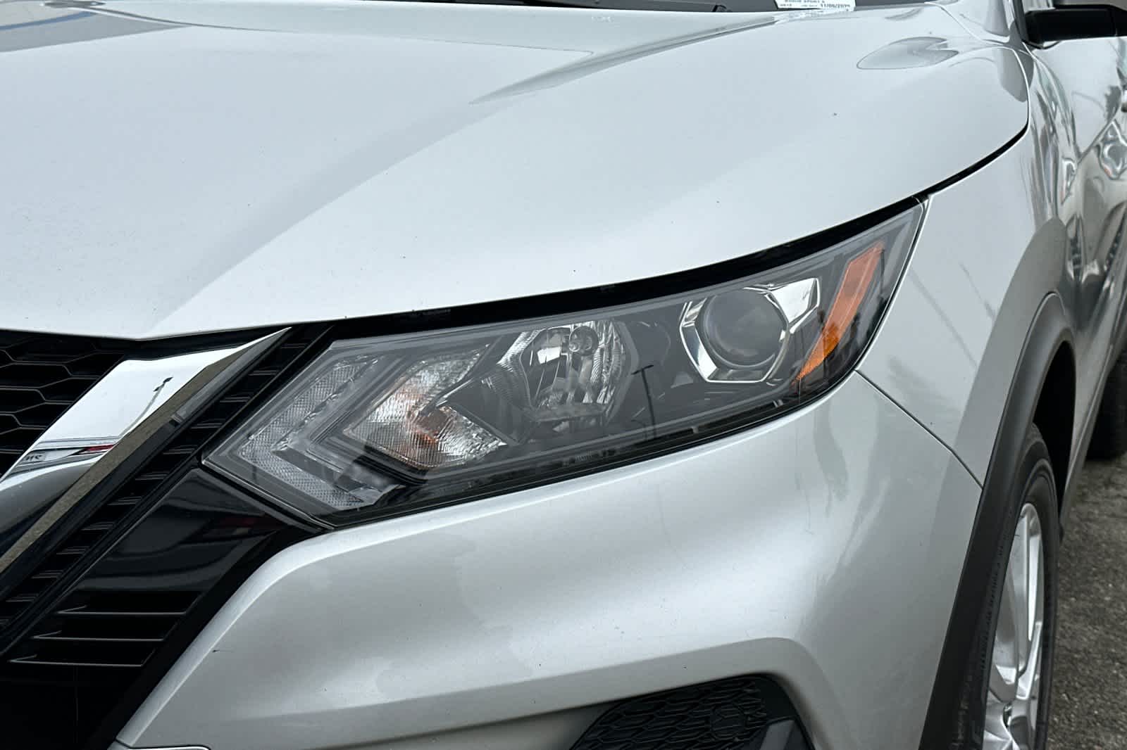 Thumbnail: 2021 Nissan Rogue Sport - 11