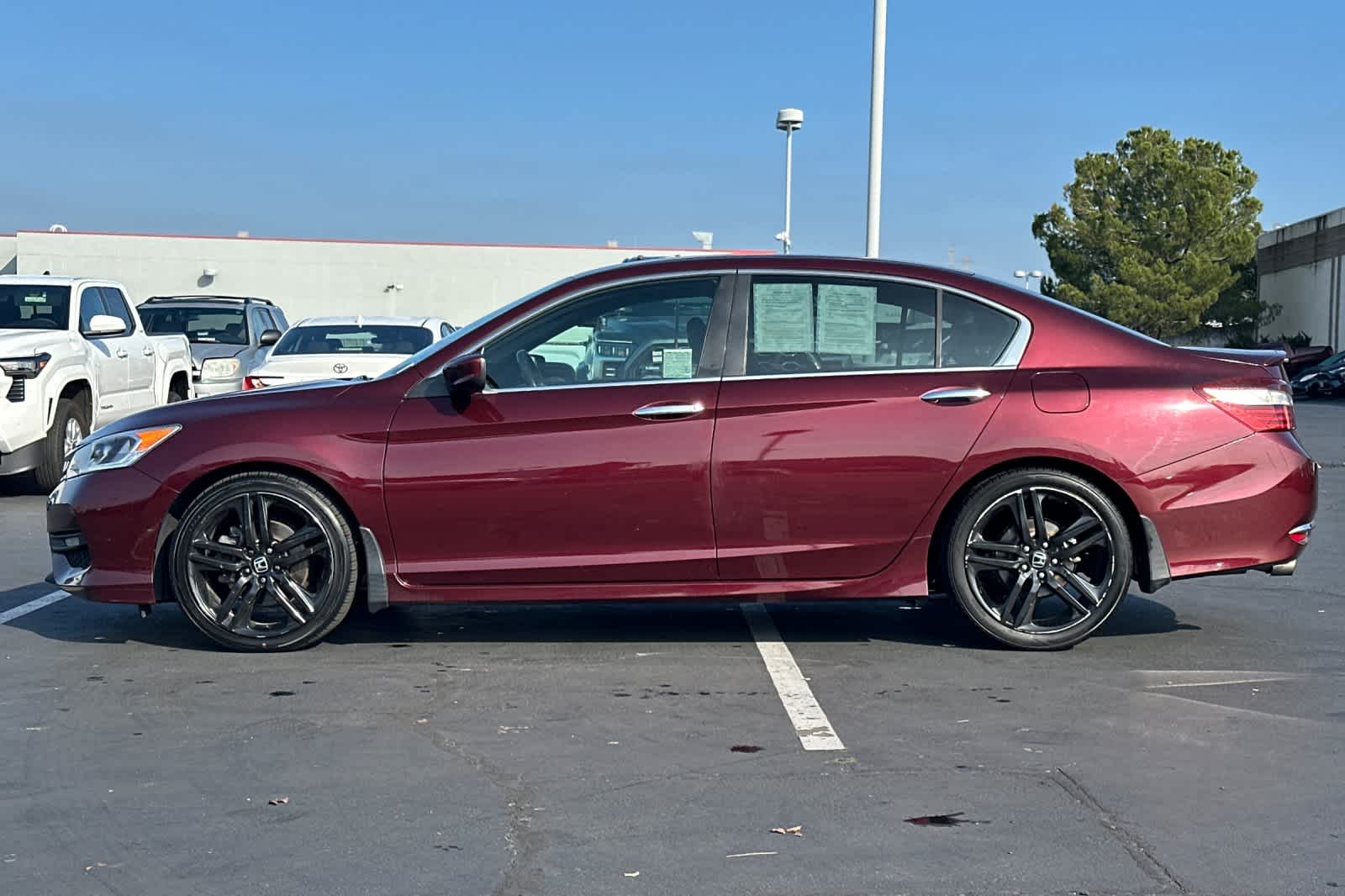 Thumbnail: 2016 Honda Accord - 9