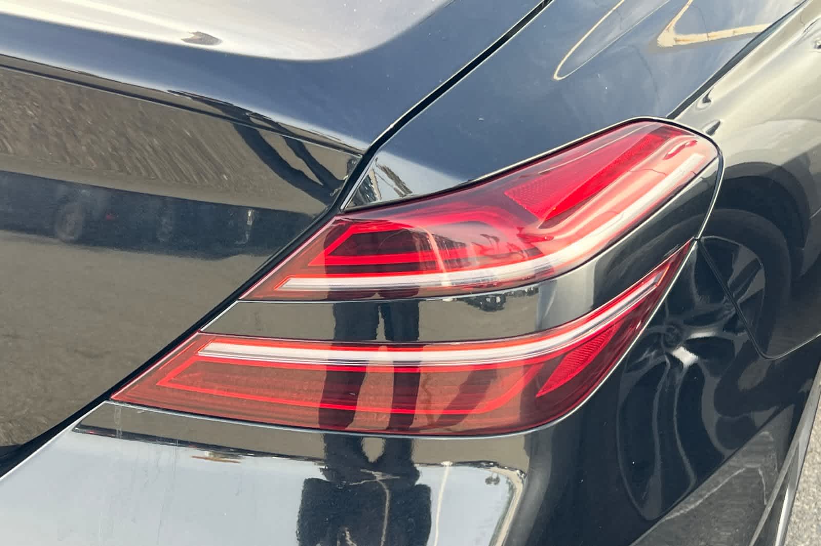 Thumbnail: 2022 Genesis G70 - 17