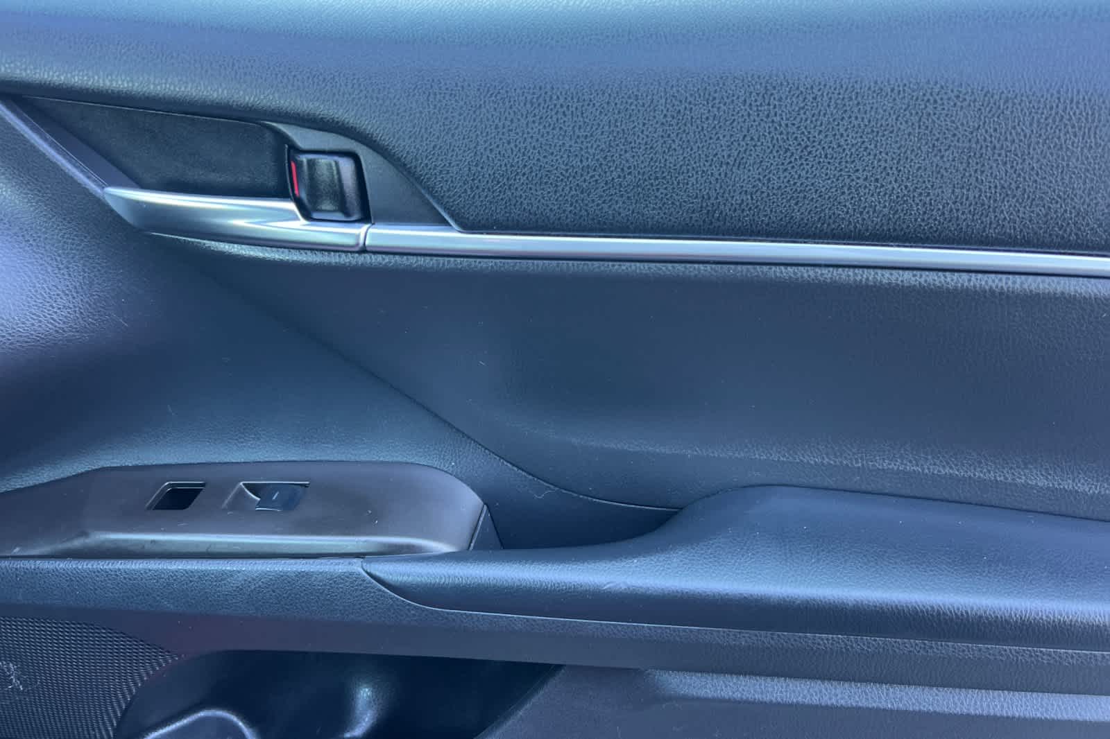 Thumbnail: 2021 Toyota Camry - 17