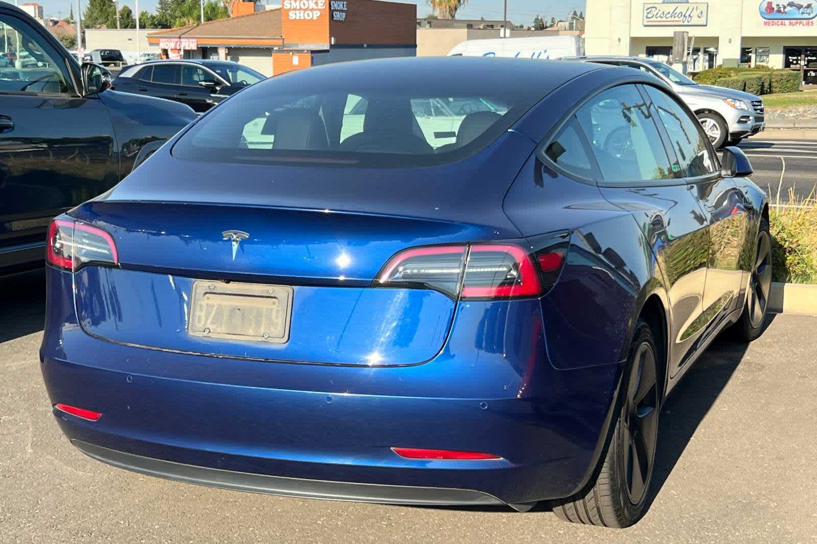 Thumbnail: 2021 Tesla Model 3 - 2