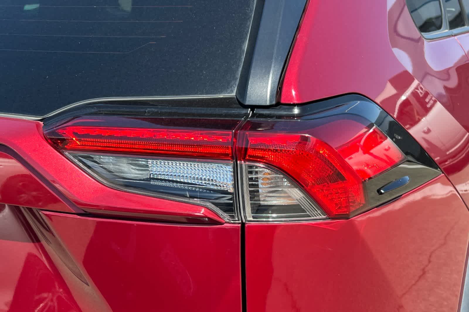 Thumbnail: 2021 Toyota RAV4 - 18