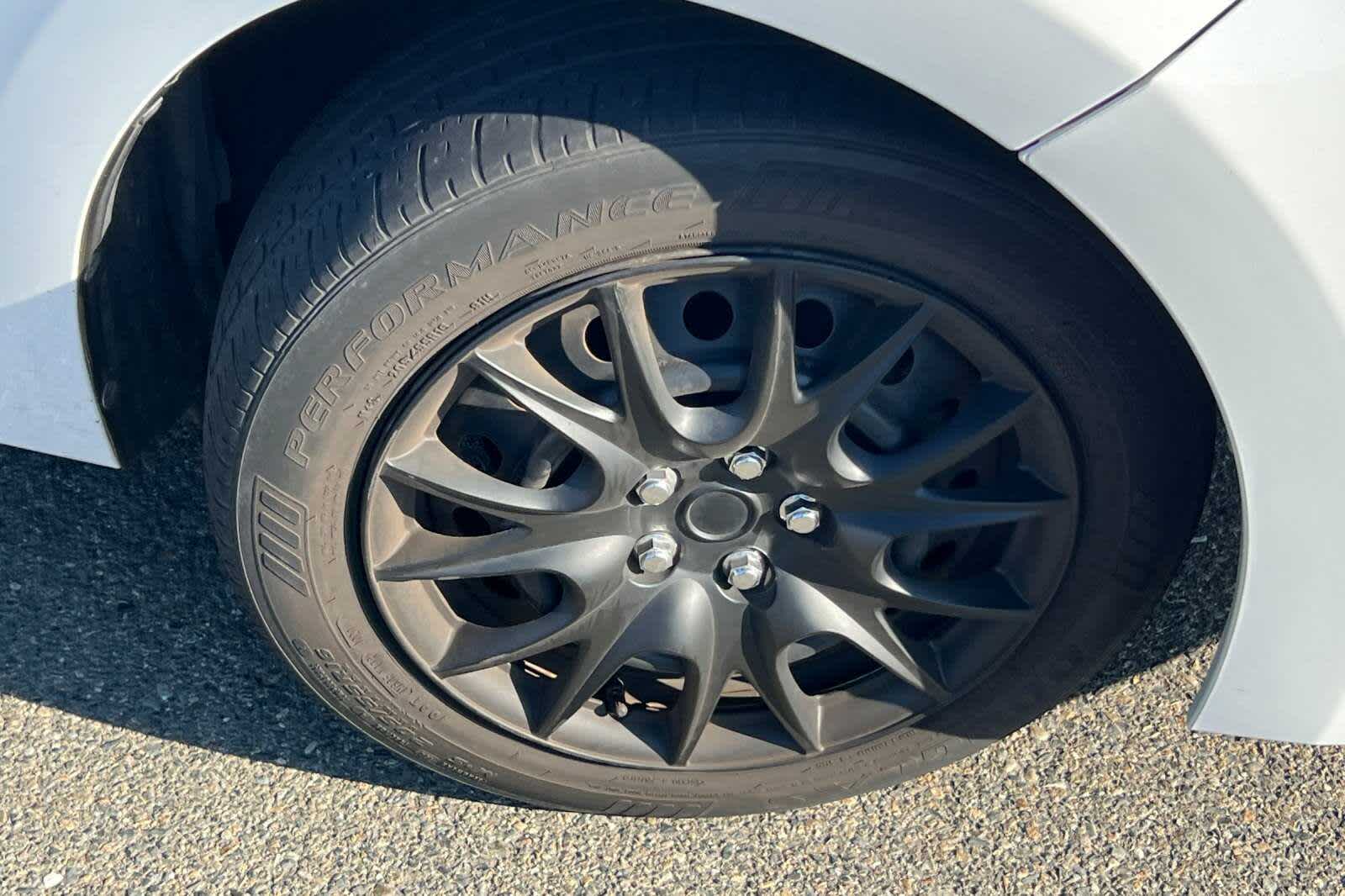 Thumbnail: 2015 Toyota Corolla - 12