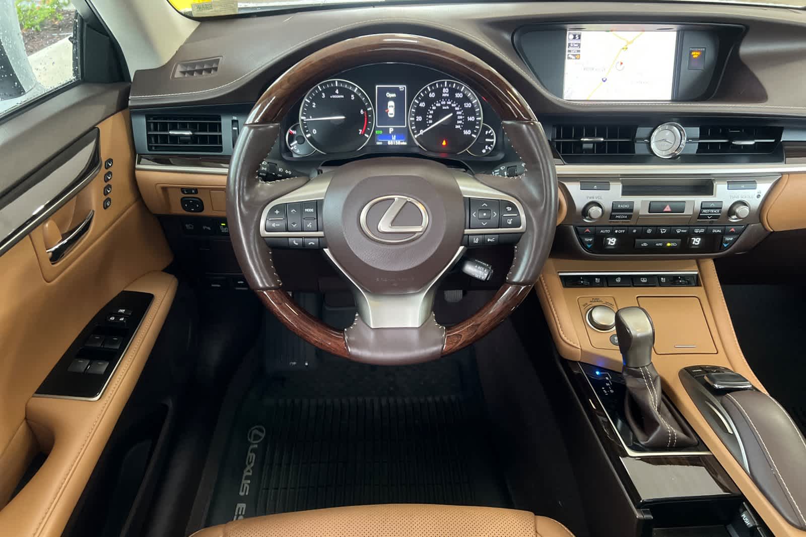 Thumbnail: 2018 Lexus ES - 15
