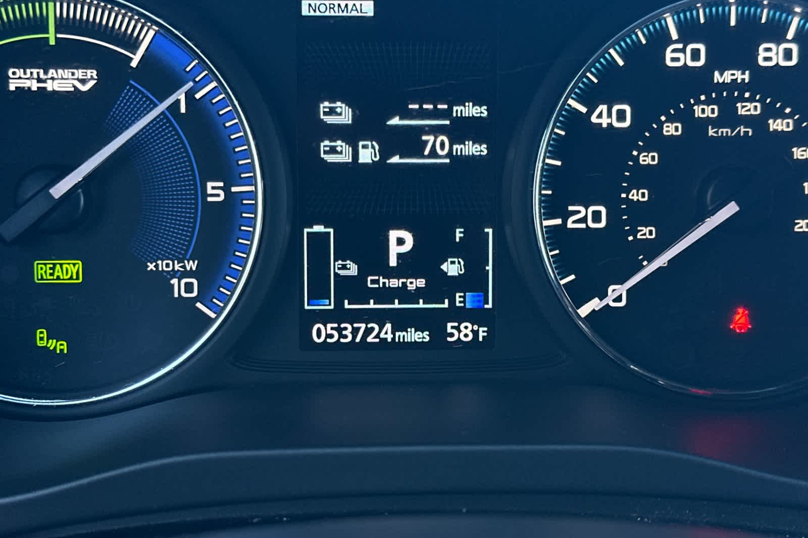 Thumbnail: 2022 Mitsubishi Outlander - 29