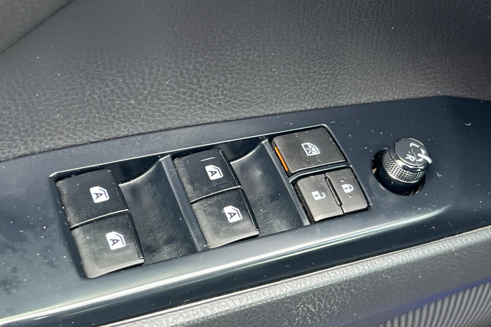 Thumbnail: 2018 Toyota Camry - 13