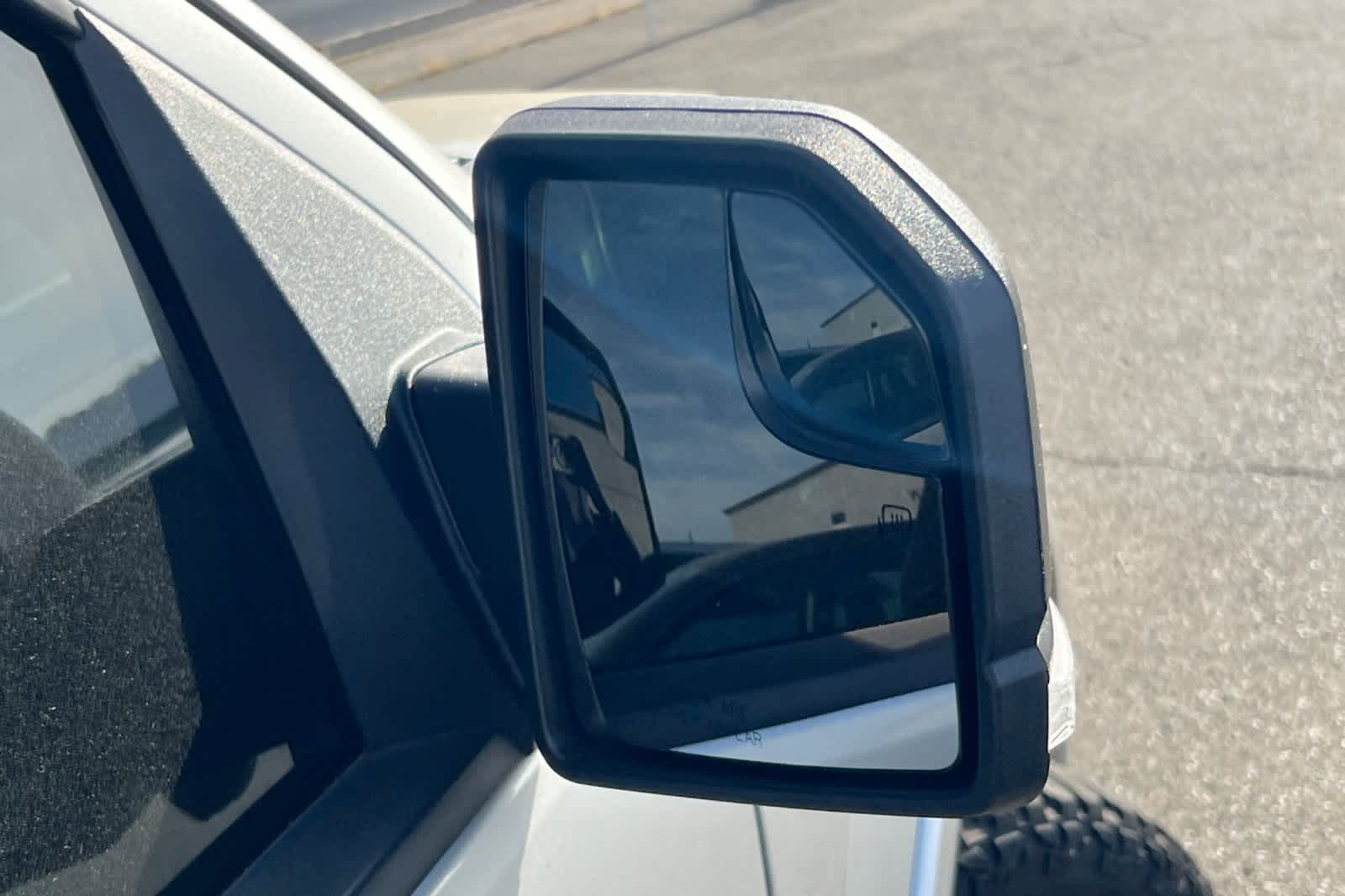 Thumbnail: 2017 Ford F-150 - 15