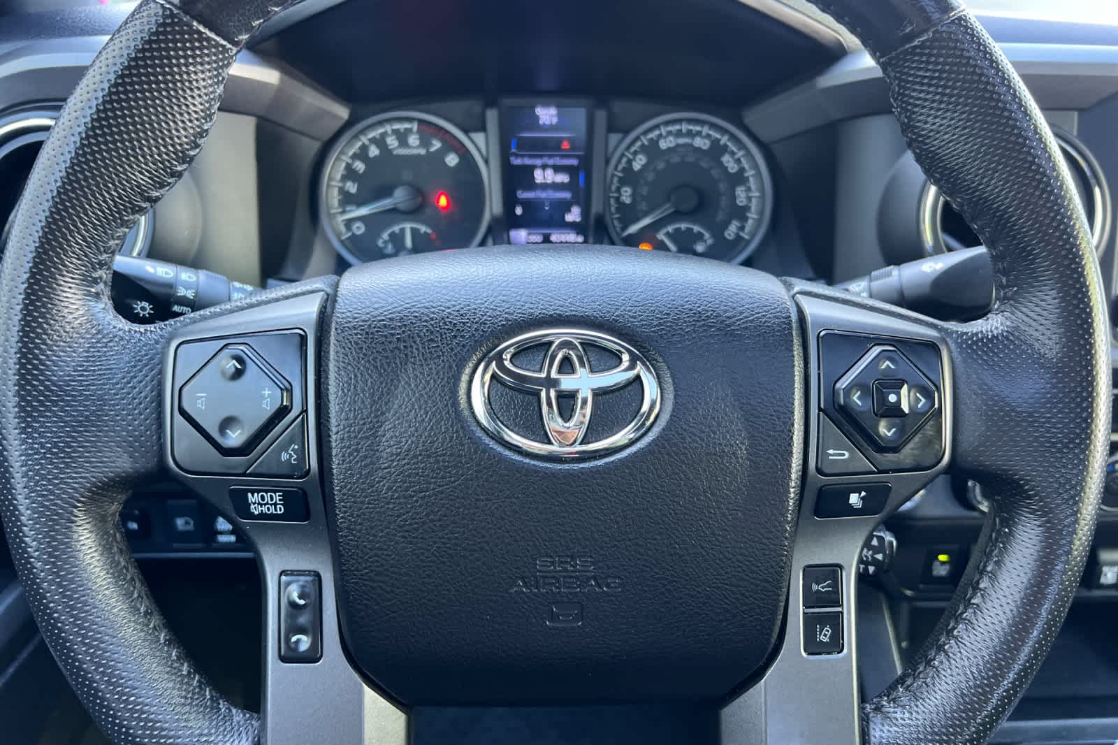 Thumbnail: 2021 Toyota Tacoma - 25