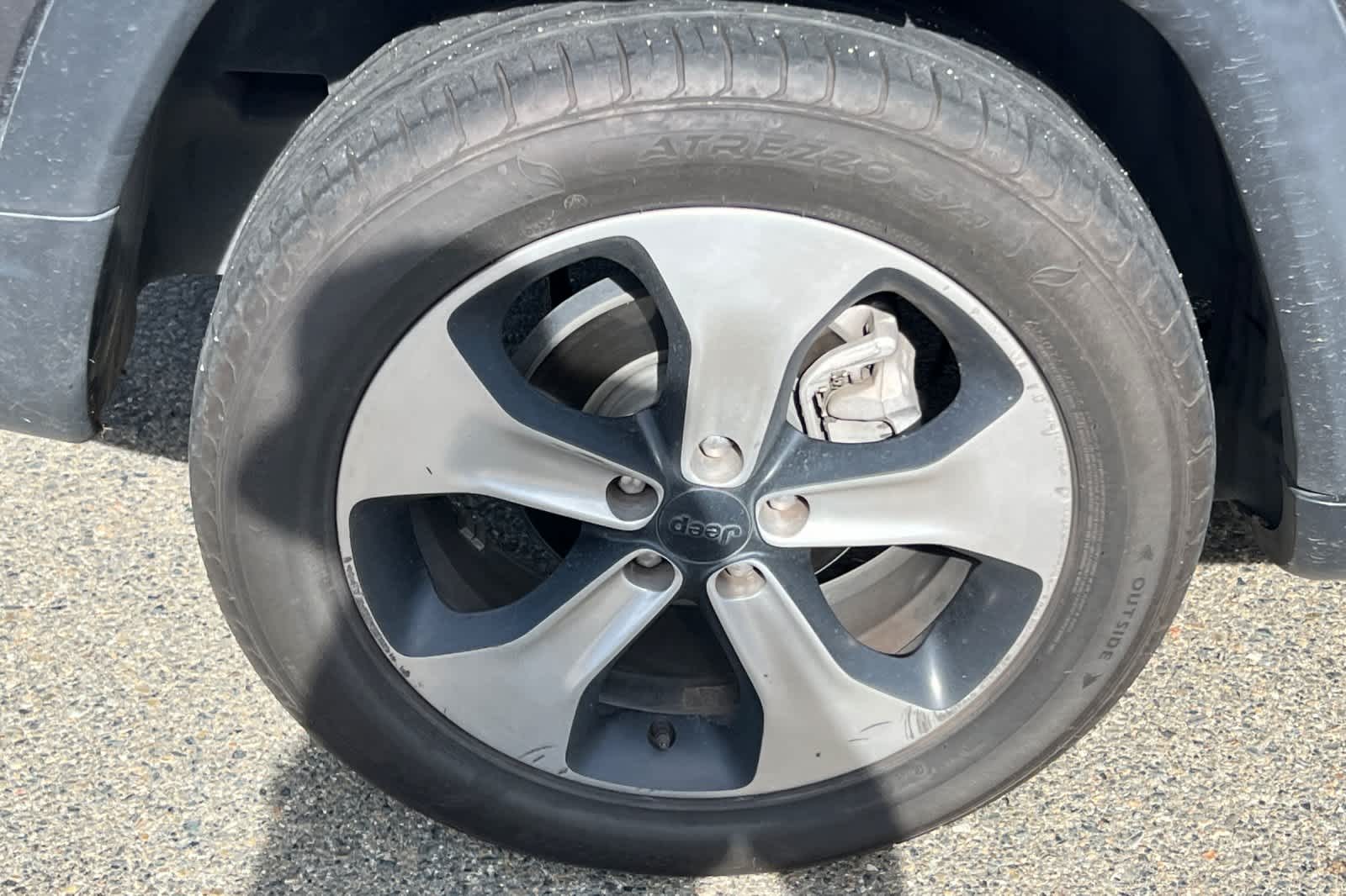 Thumbnail: 2018 Jeep Compass - 14