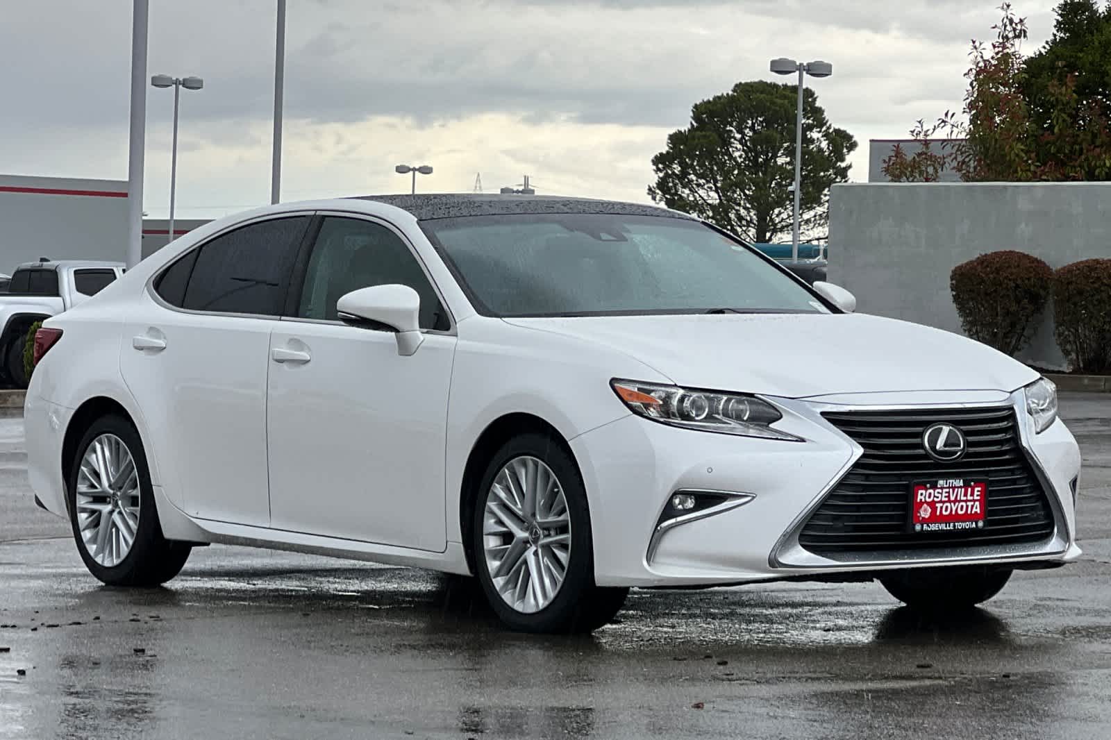 Thumbnail: 2018 Lexus ES - 5