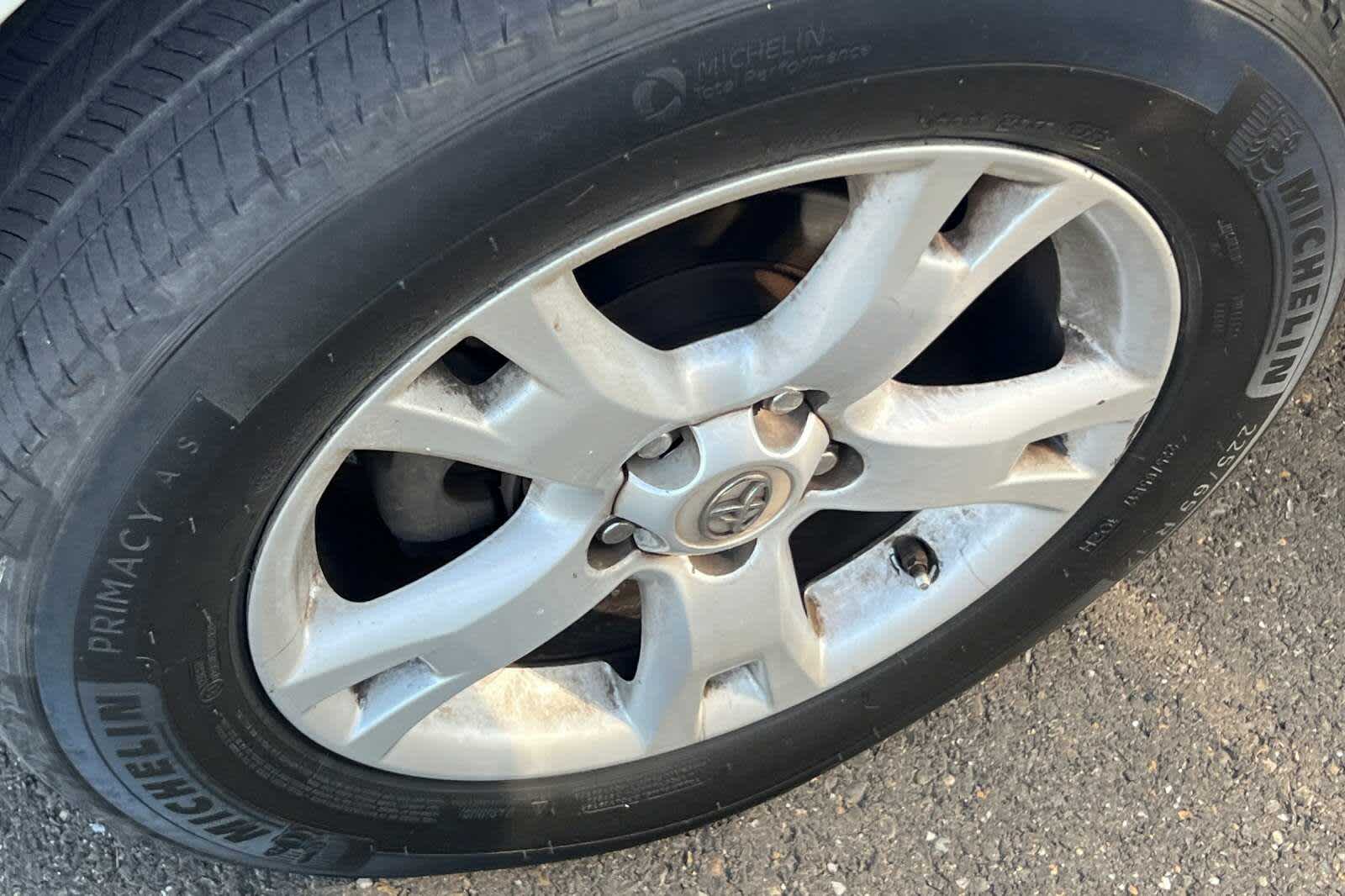2012 Toyota RAV4 Base 21