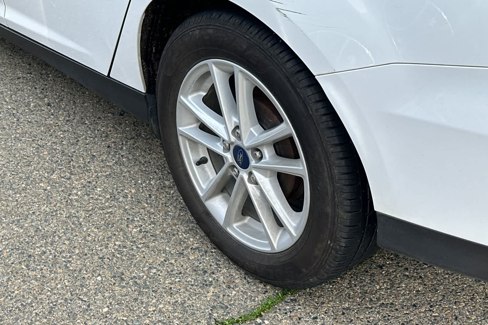 Thumbnail: 2018 Ford Focus - 18