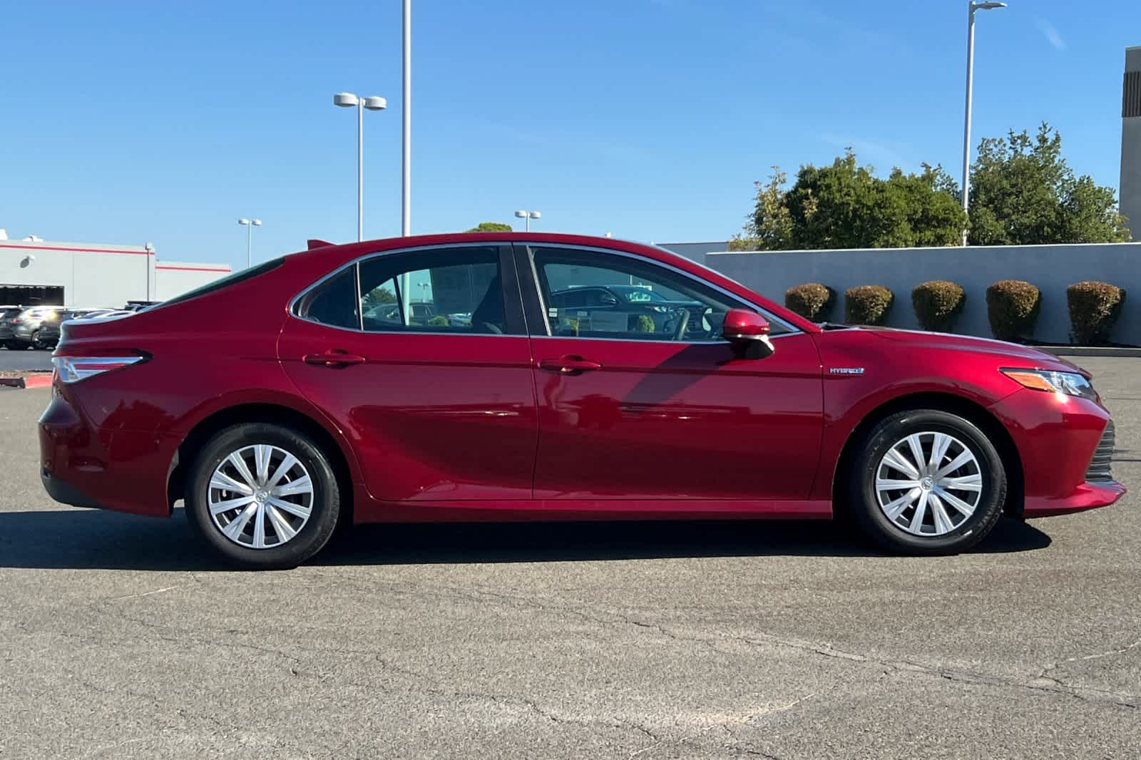 Thumbnail: 2020 Toyota Camry - 6