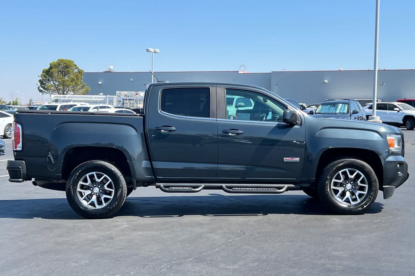 Thumbnail: 2018 GMC Canyon - 6