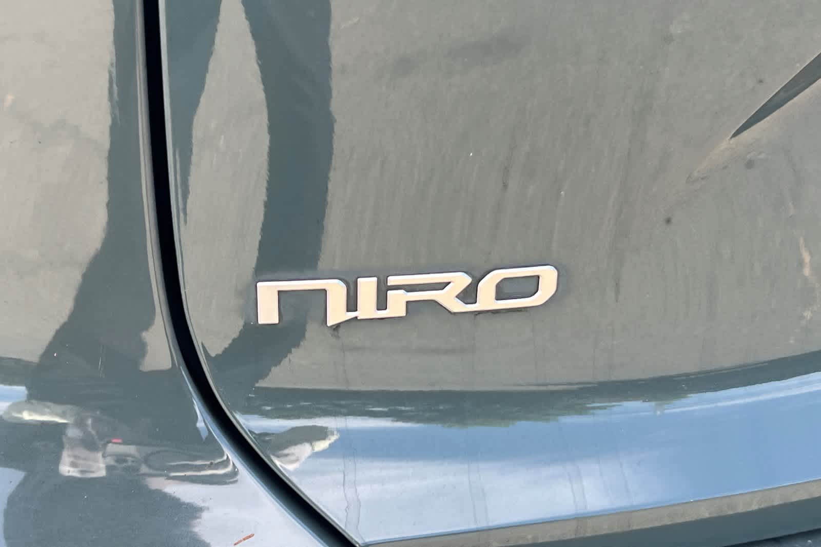 Thumbnail: 2023 Kia Niro - 7