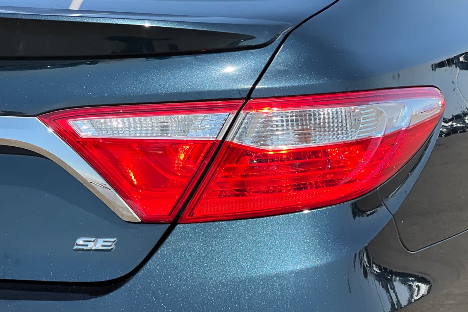 Thumbnail: 2017 Toyota Camry - 29