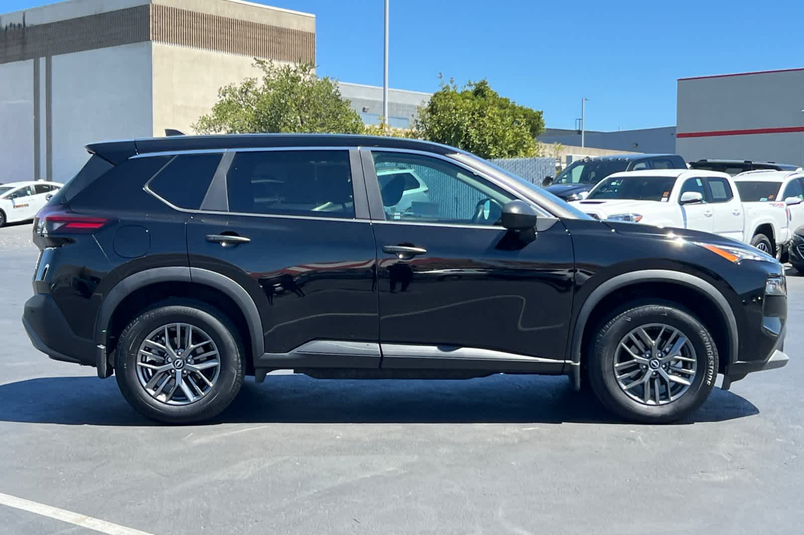 Thumbnail: 2023 Nissan Rogue - 6