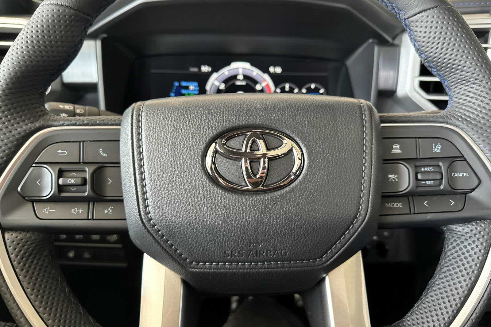 Thumbnail: 2025 Toyota Tundra - 25