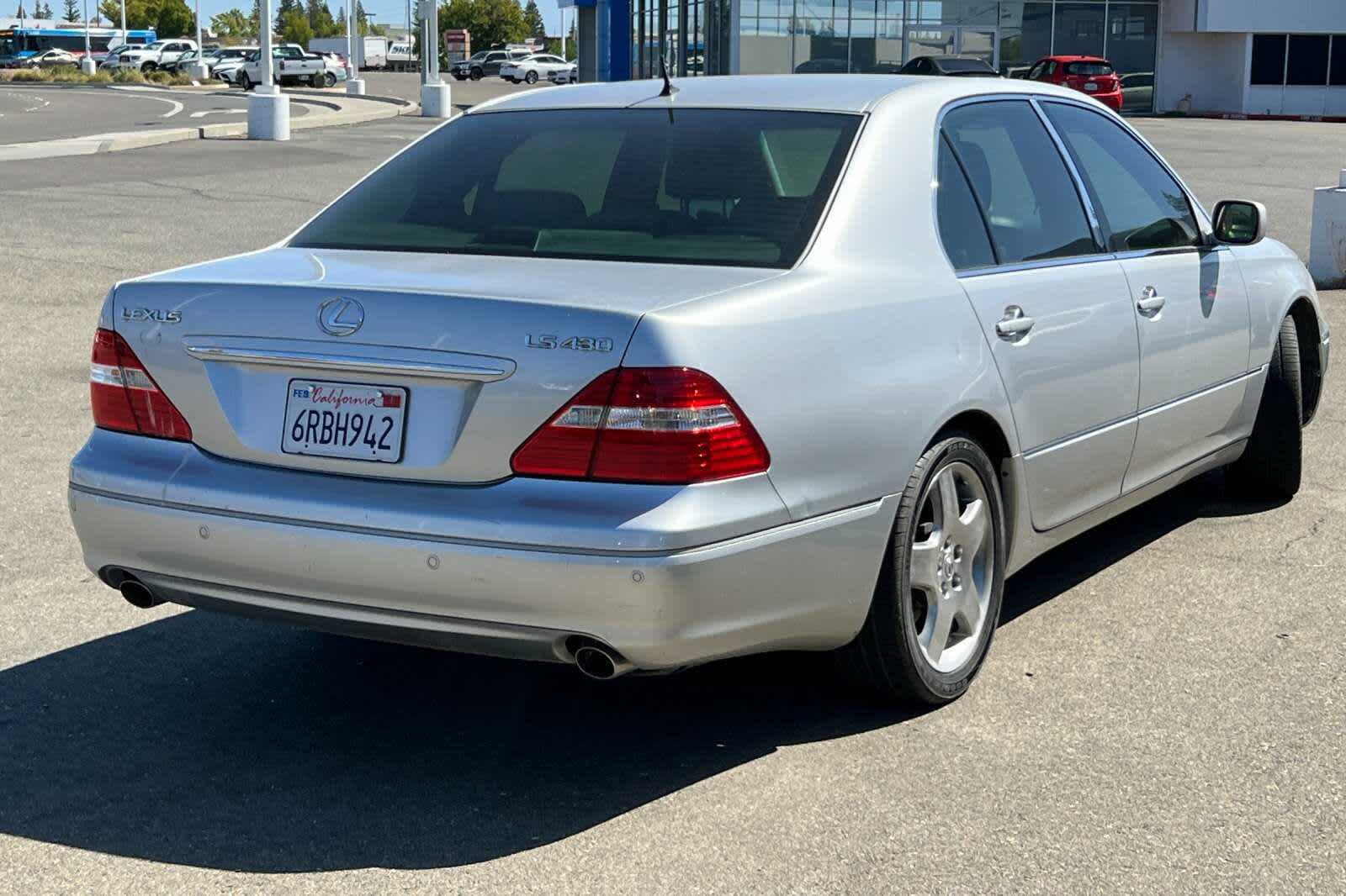 Thumbnail: 2005 Lexus LS - 2