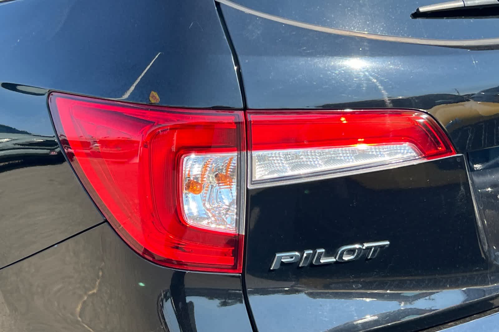 Thumbnail: 2021 Honda Pilot - 14