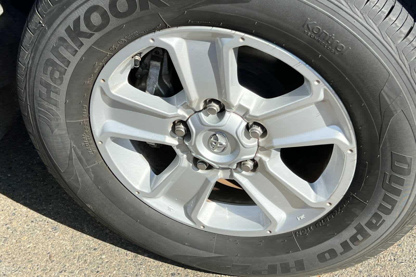 Thumbnail: 2019 Toyota Tundra - 12