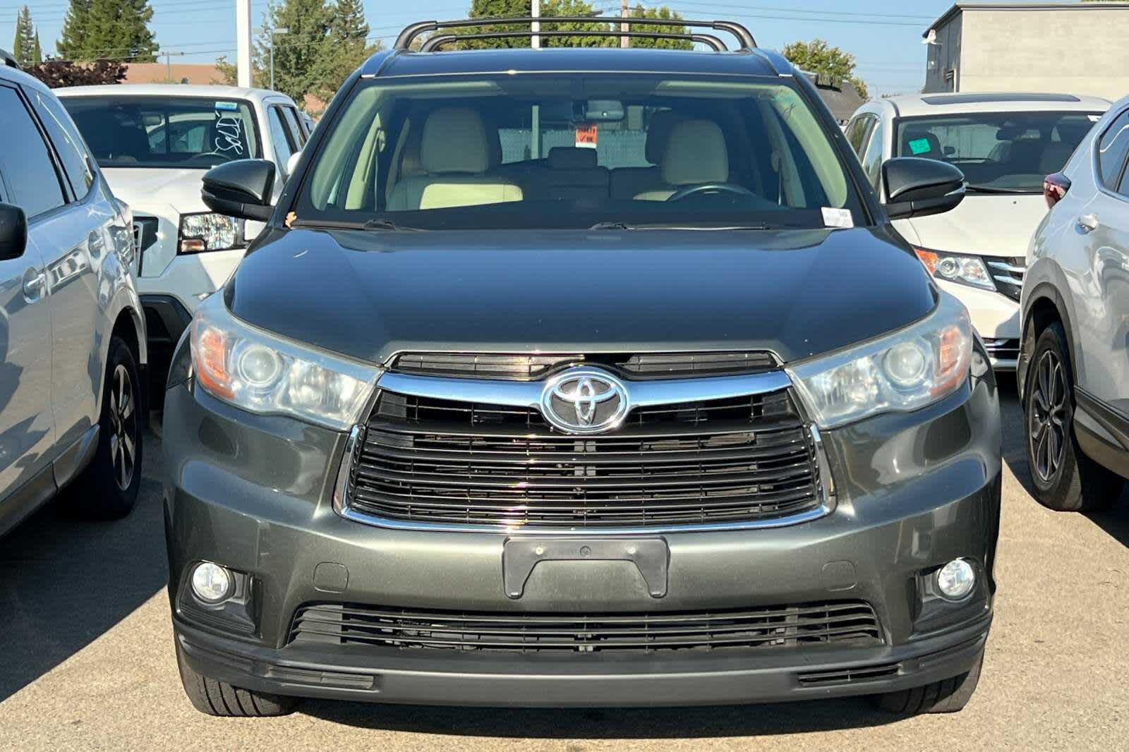 Thumbnail: 2016 Toyota Highlander - 6