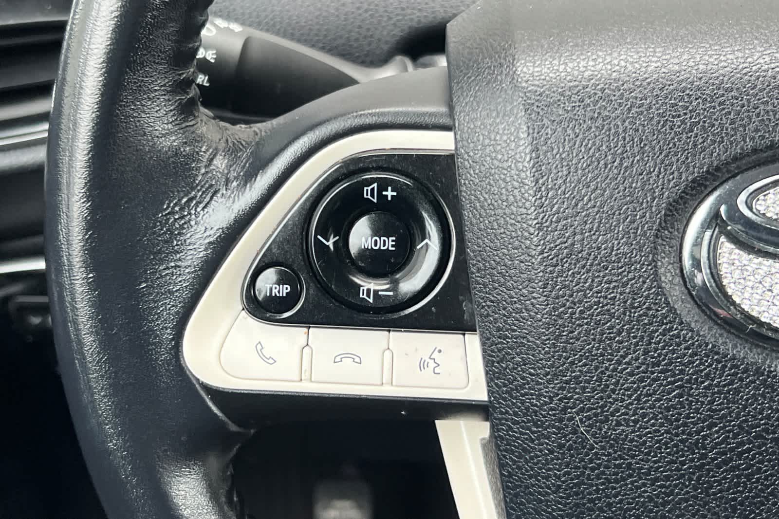 Thumbnail: 2017 Toyota Prius Prime - 26