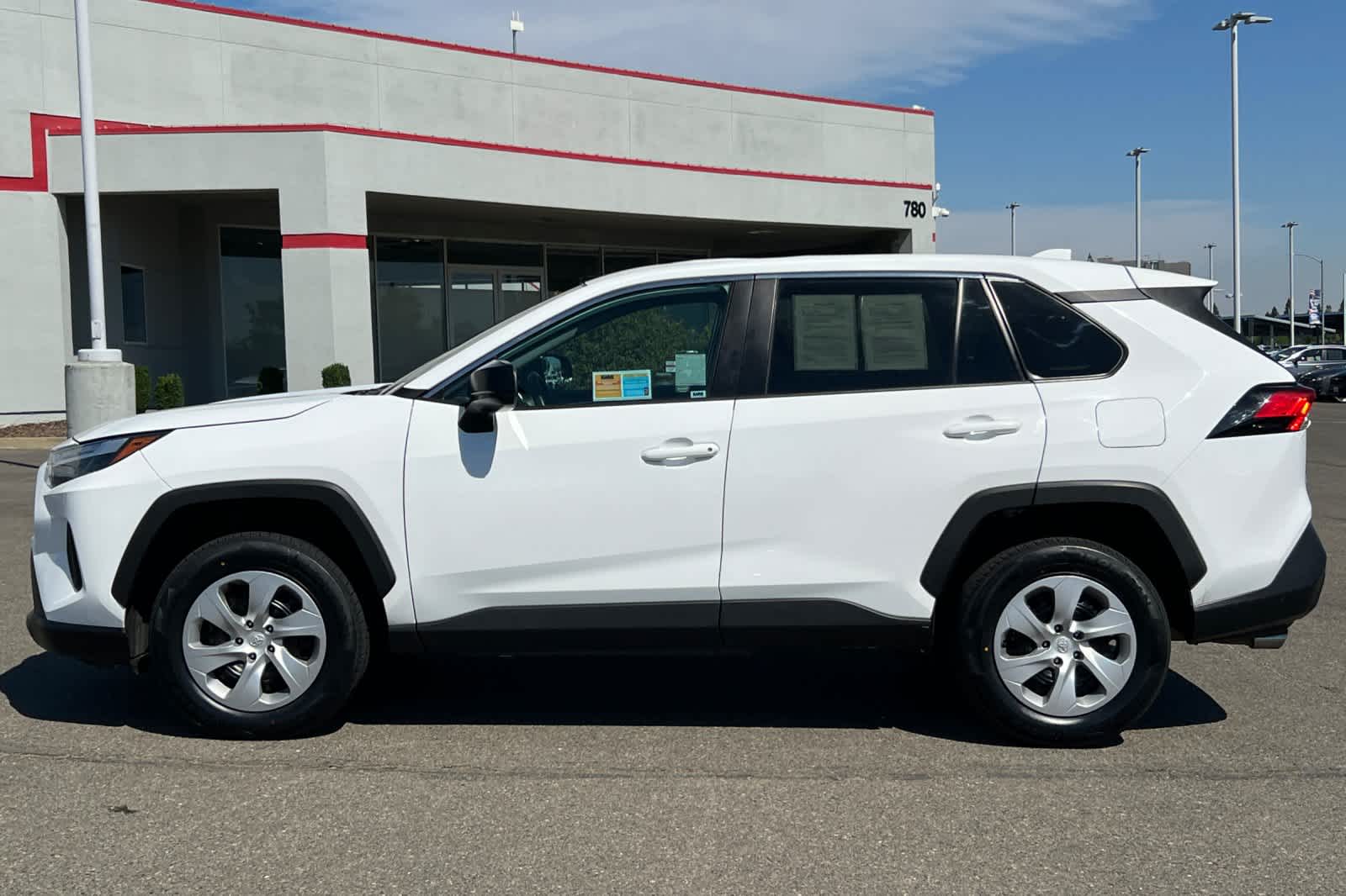 Thumbnail: 2023 Toyota RAV4 - 9