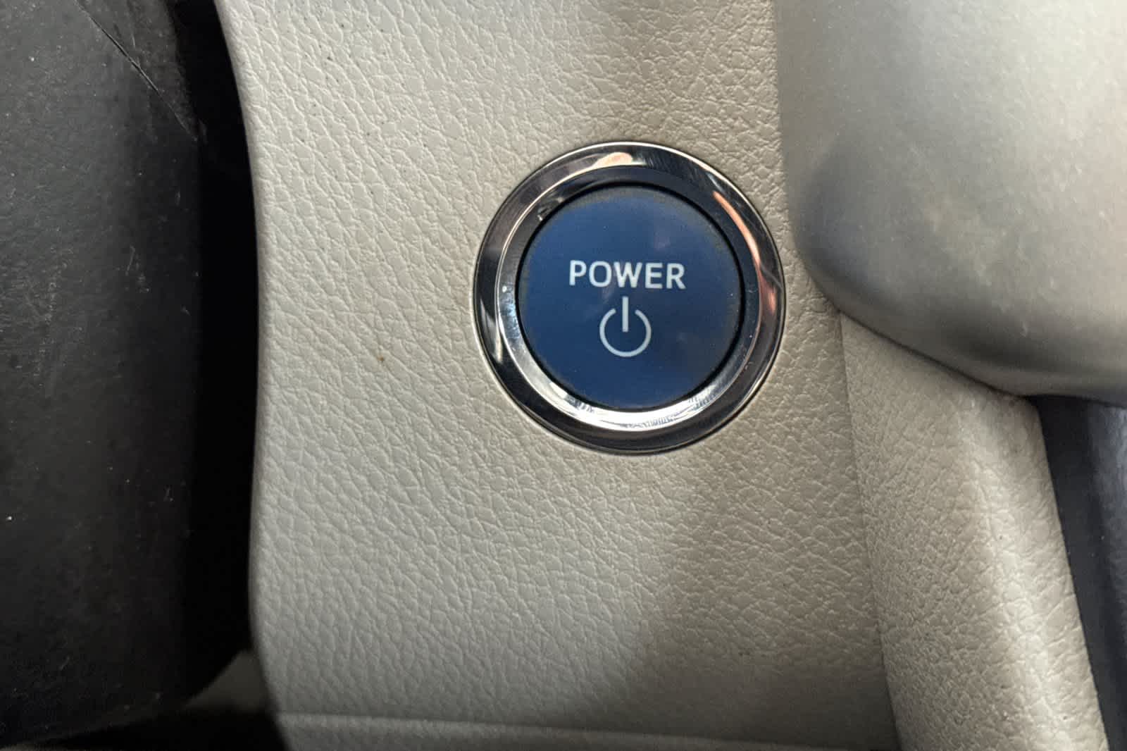 Thumbnail: 2018 Toyota Highlander - 25