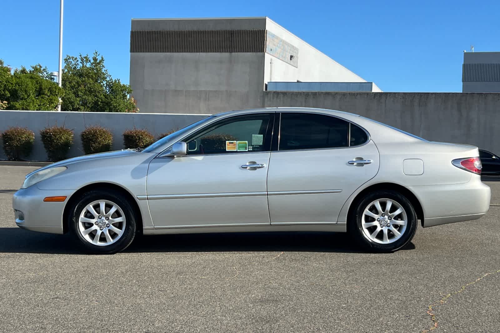 Thumbnail: 2004 Lexus ES - 9