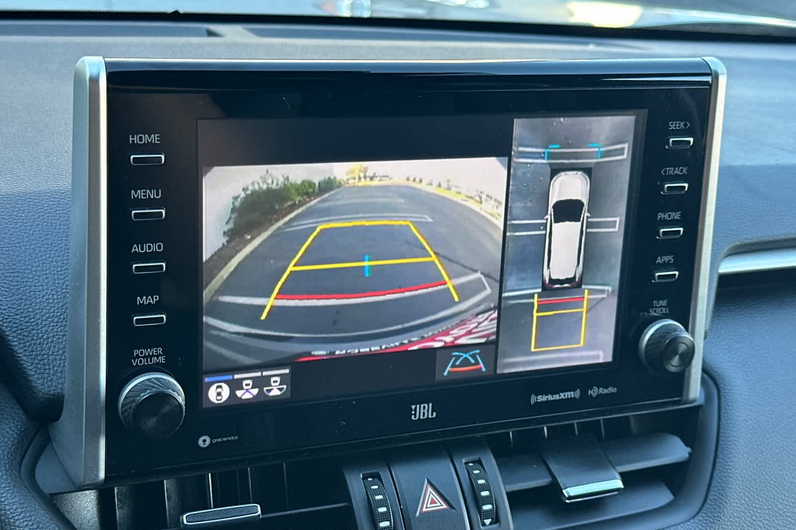 Thumbnail: 2022 Toyota RAV4 - 22