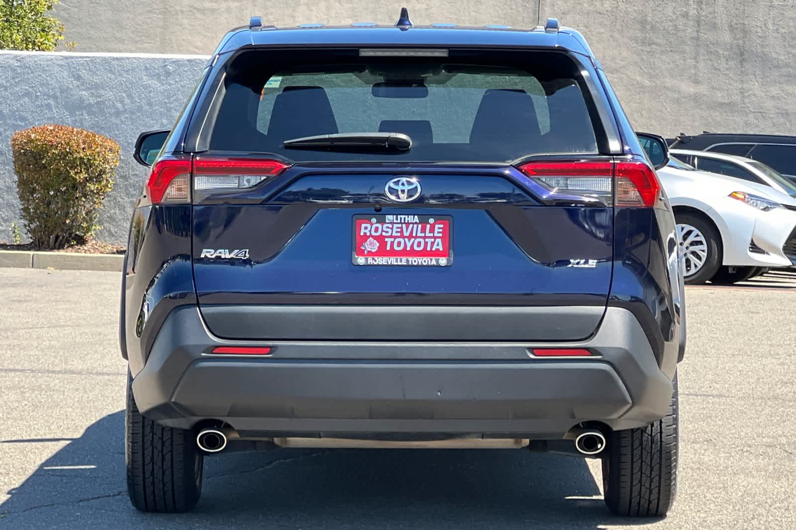 Thumbnail: 2024 Toyota RAV4 - 8