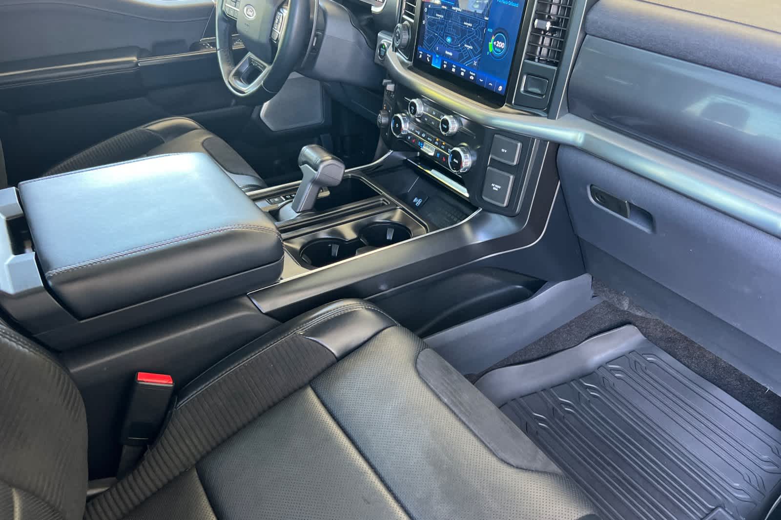 Thumbnail: 2022 Ford F-150 - 16