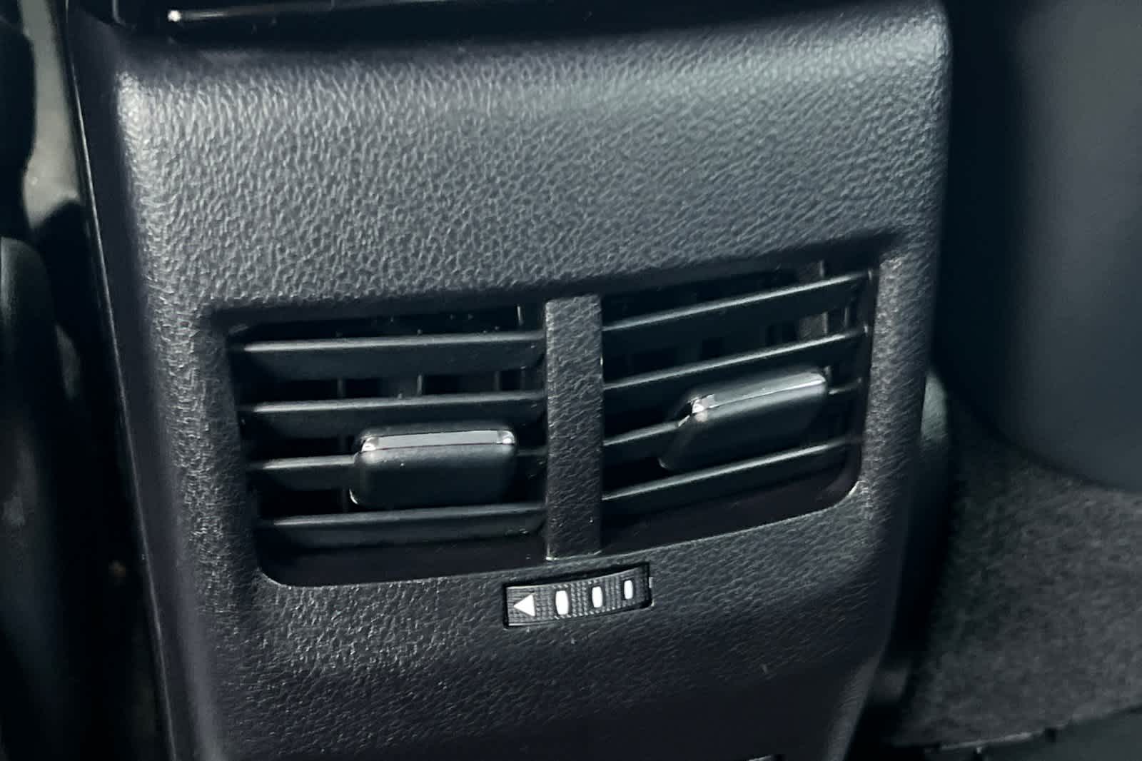 Thumbnail: 2018 Toyota Mirai - 14