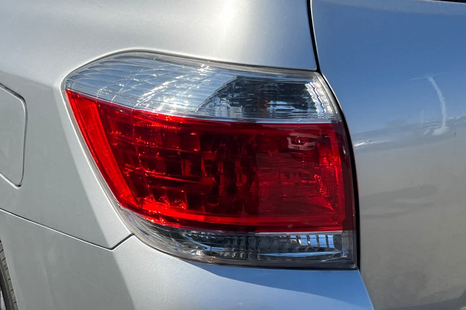 Thumbnail: 2013 Toyota Highlander - 15