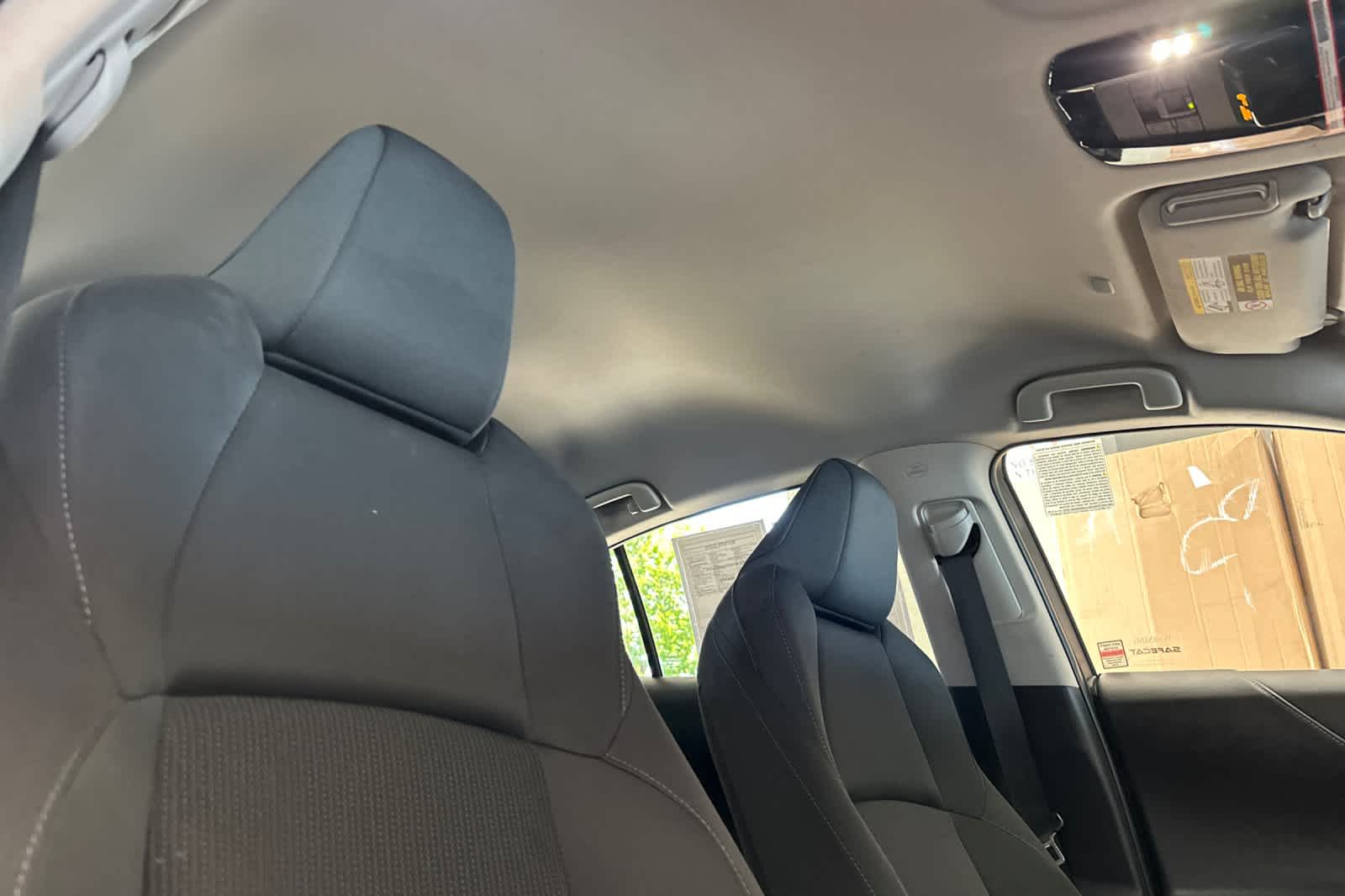 2024 Toyota Venza LE 18