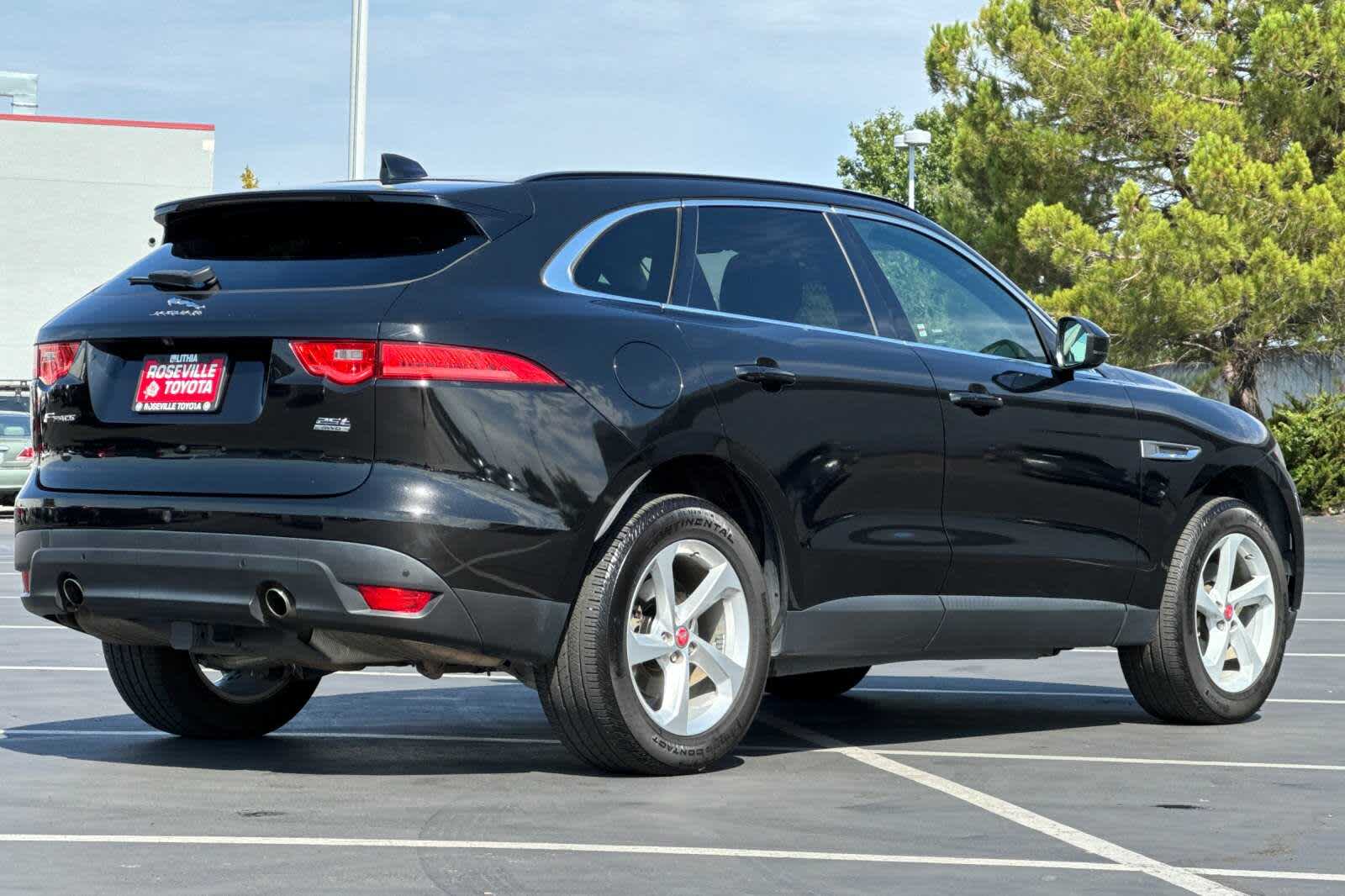 Thumbnail: 2019 Jaguar F-Pace - 2